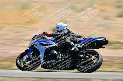 media/Apr-13-2025-TrackXperience (Sun) [[fb1ef998a6]]/Level 2 (Intermediate)/Turn 2 (Session 5)/